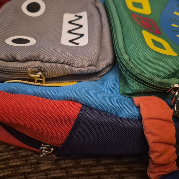 Colorful Robot Backpack - Picture 3 of 5